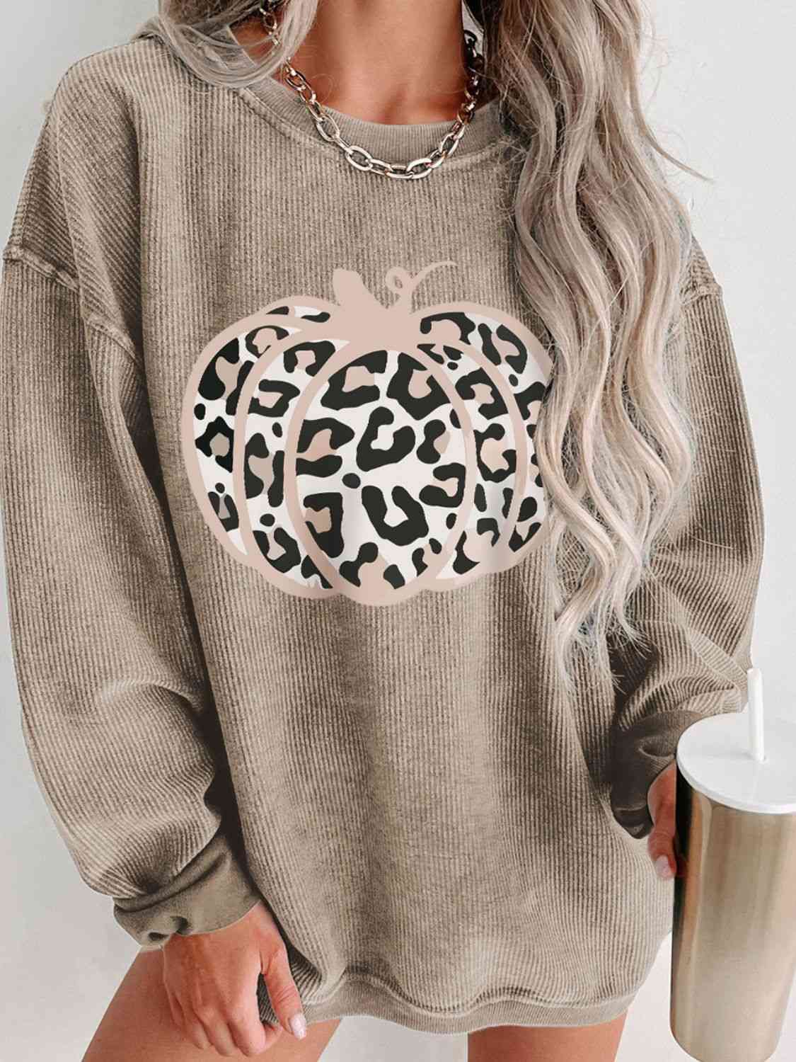 Leopard Pumpkin Graphic Ribbed Sweatshirt